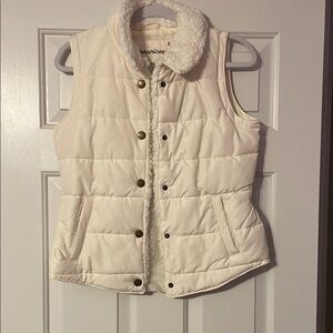 Maurices Cream Quilted Vest (Super Soft!)